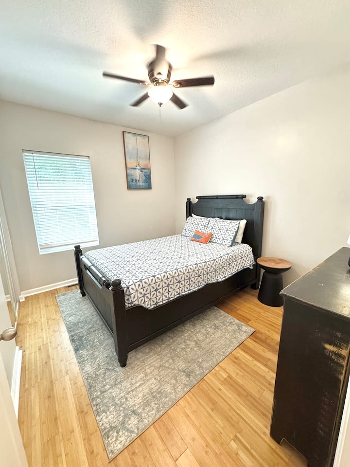 საძინებელი 1