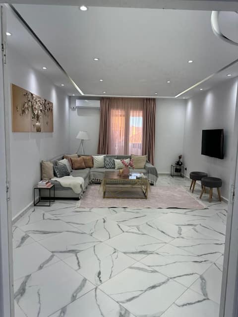 2 bed apartment, Bourj el kiffan