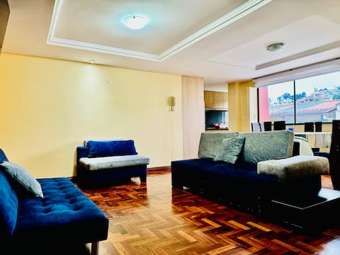 Cozy central apartment with parking lot