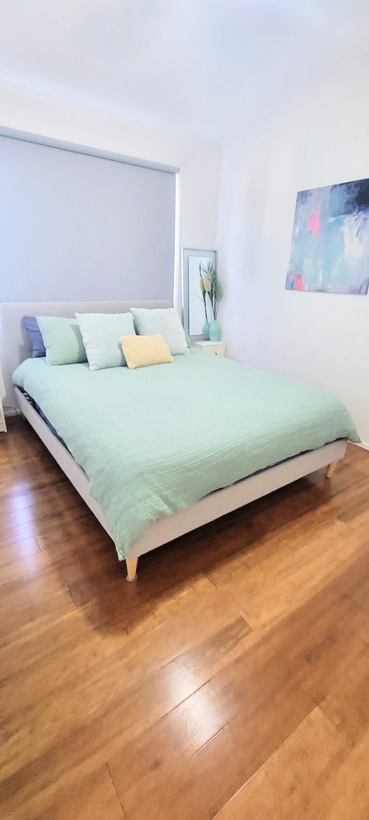 New Queen Bed with a memory foam mattress designed to contour your body and promote sleep. Spare Cupboard to hang clothing. An Ironing board, iron , Portacot and extra linen are available in this room. 
