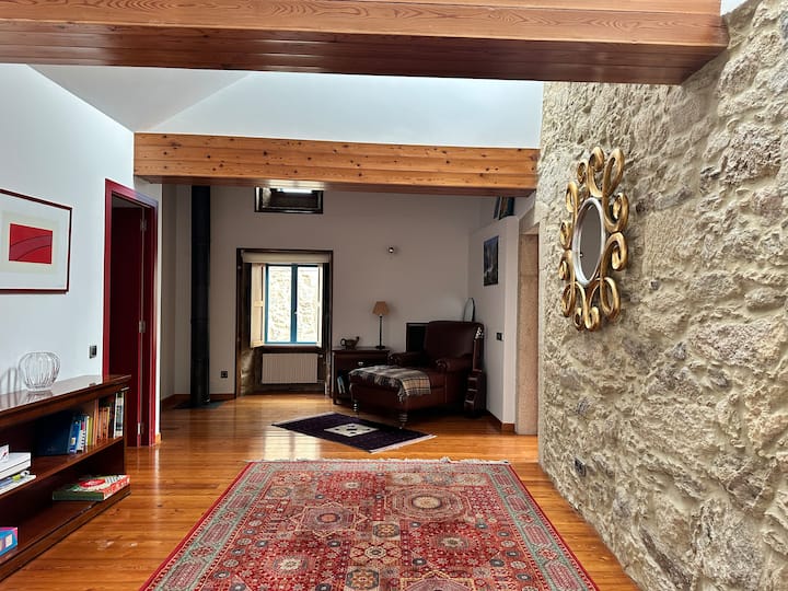 Agradable Casa Gallega De Piedra Con Patio Trasero - Teo