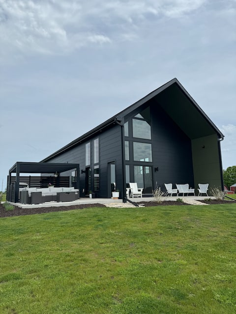 Centrally Located Home on 15 Acres. Dog Friendly.