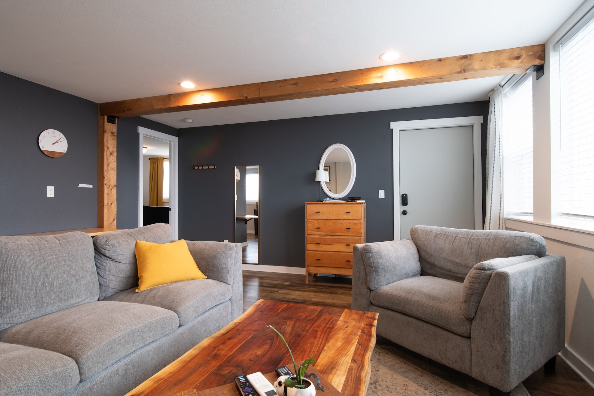 Cozy Farmhouse, two units under one roof