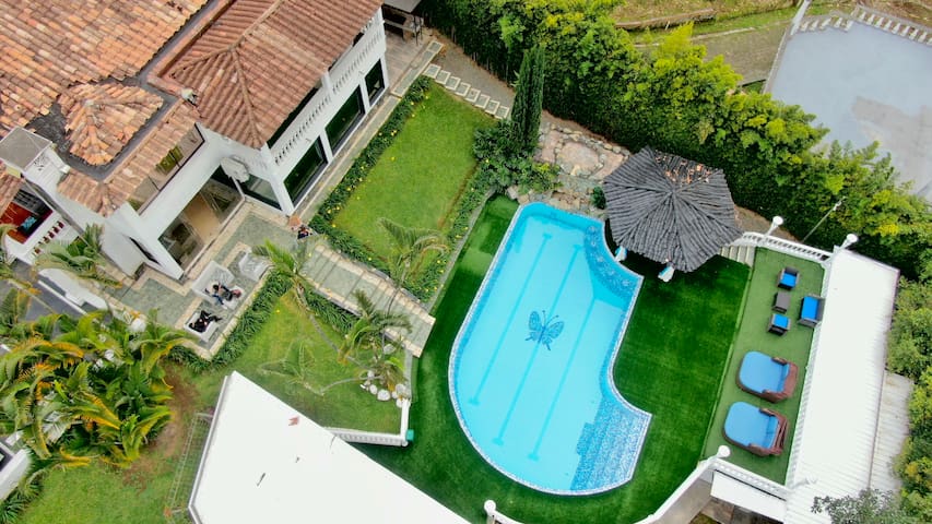 Entire home with 6+ bedrooms in Envigado - The Butterfly Mansion