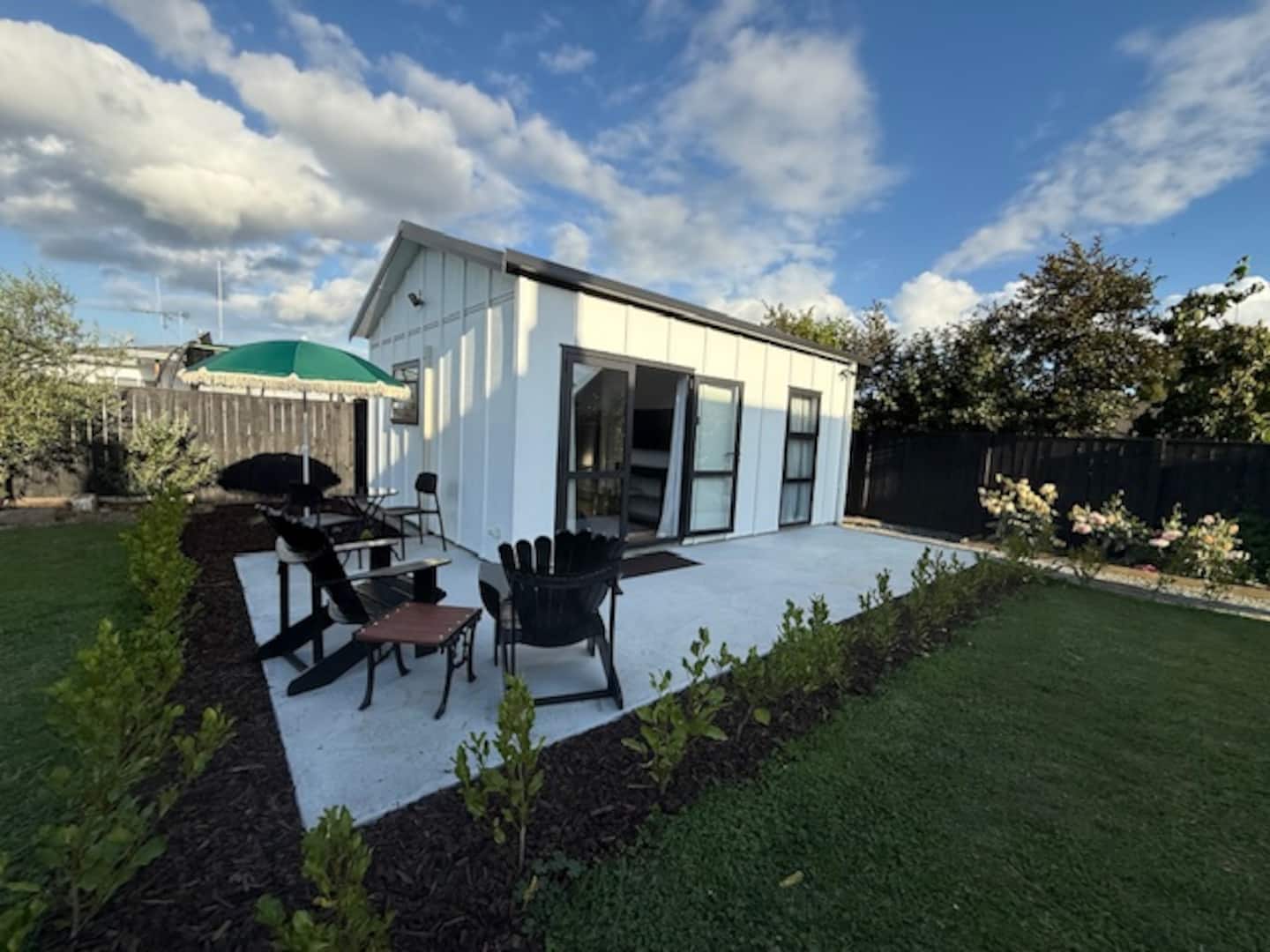 Private Self Contained Cottage 1
