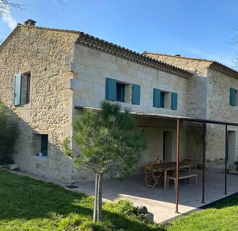 Le Mas des Chênes, pretty Provençal house