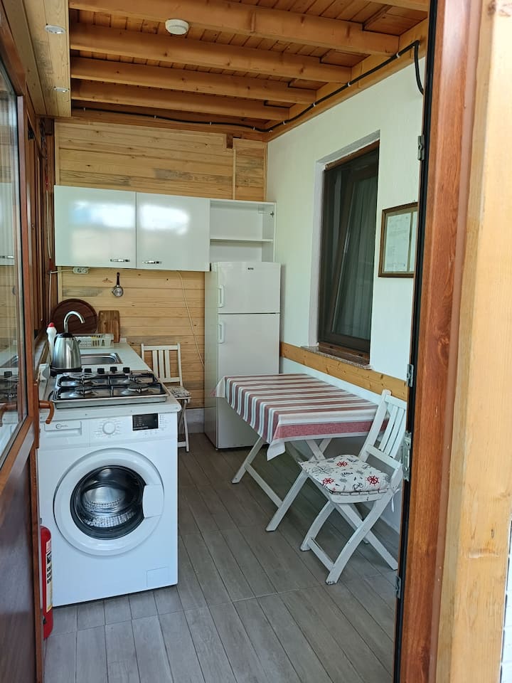 Tetik Bağ Evinde Misafir Evi 3 Kişilik Yatak - Bozcaada