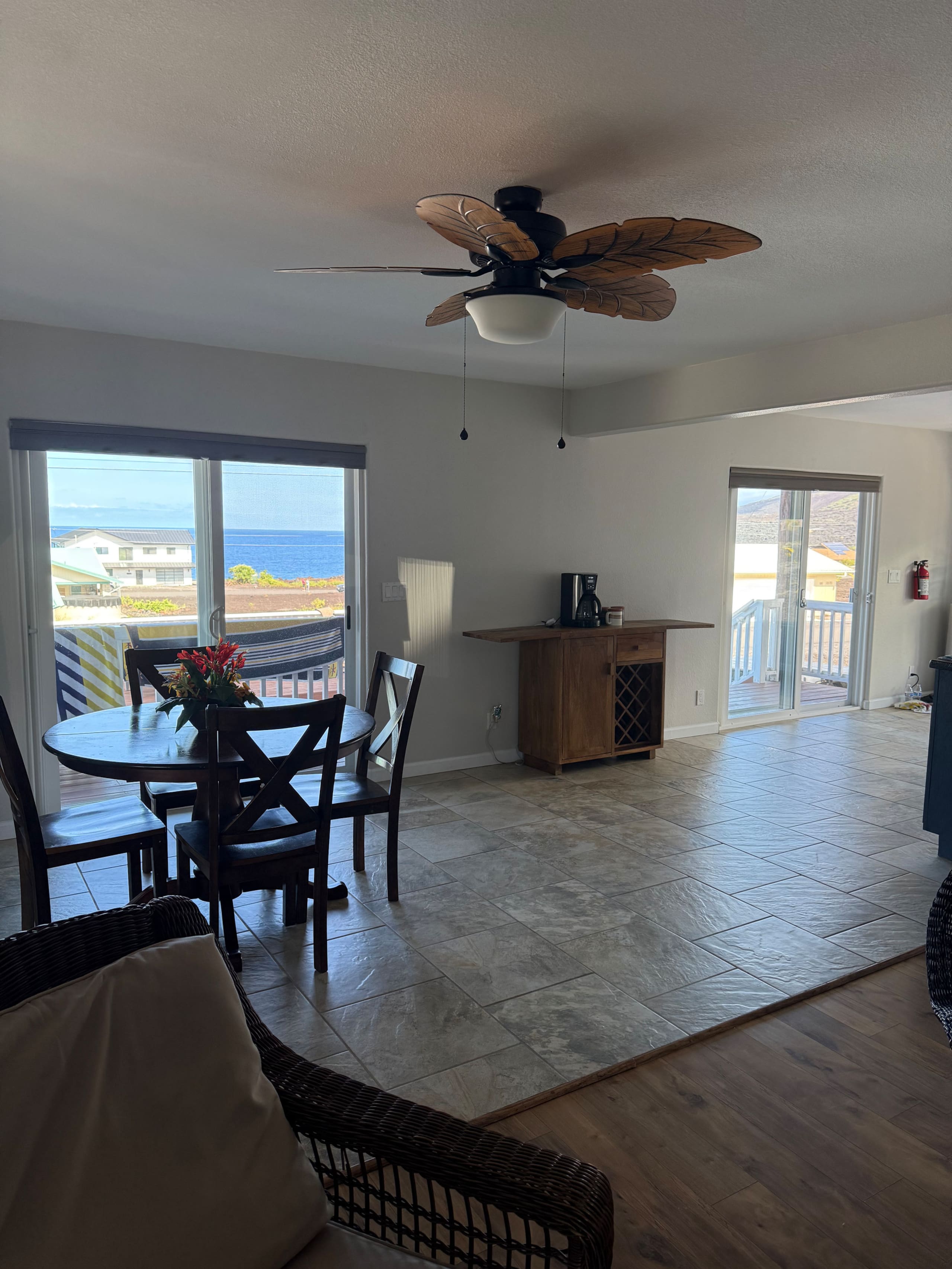 Affordable Suite With Oceanfront Pool! - Photo 6