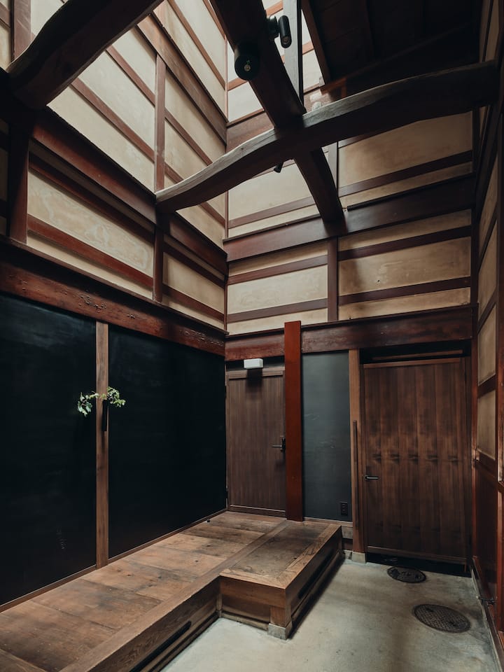 Deluxe King - Kuro Kanazawa Machiya Heritage Hotel - 金沢市