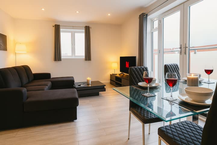 Modern 1br Aprt | Sleeps 4 | Parking & Netflix - Aylesbury