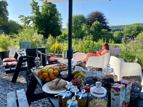 Ardesia cottage with garden & orchard of 3600 m²