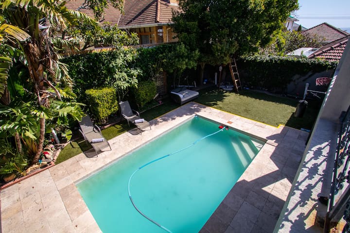 Fresnaye Family home 4 bedrooms. No Loadshedding