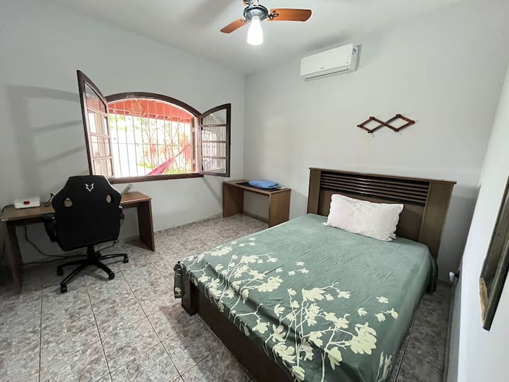 ოთახი, რომელშიც ოფისის მოწყობაც შეიძლება