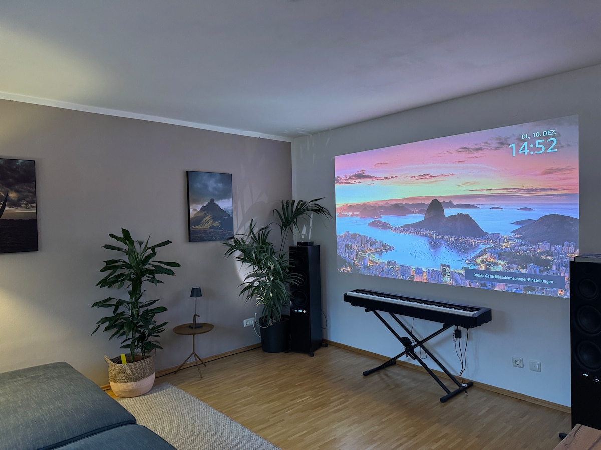 Leistungsstarkes Airbnb: Spacious apartment in trend area Maxvorstadt in Josephsplatz