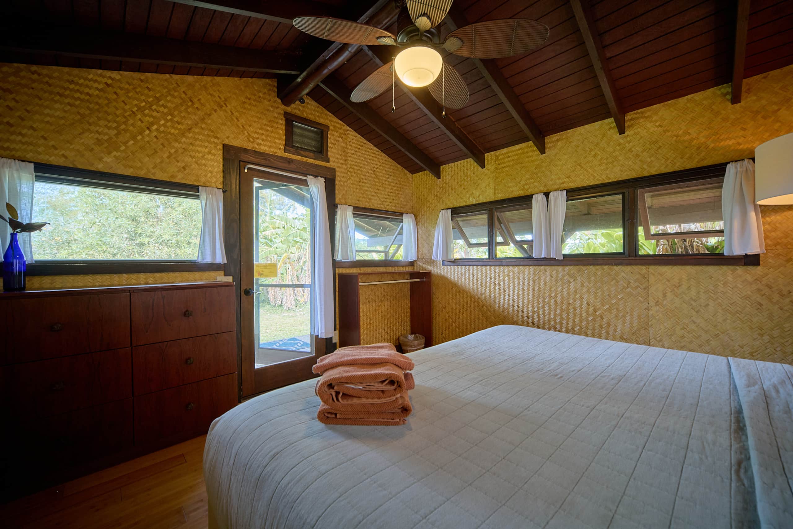 Home in Kapaau · ★4.89 · 1 bedroom · 2 beds · 1 shared bath - Image 3