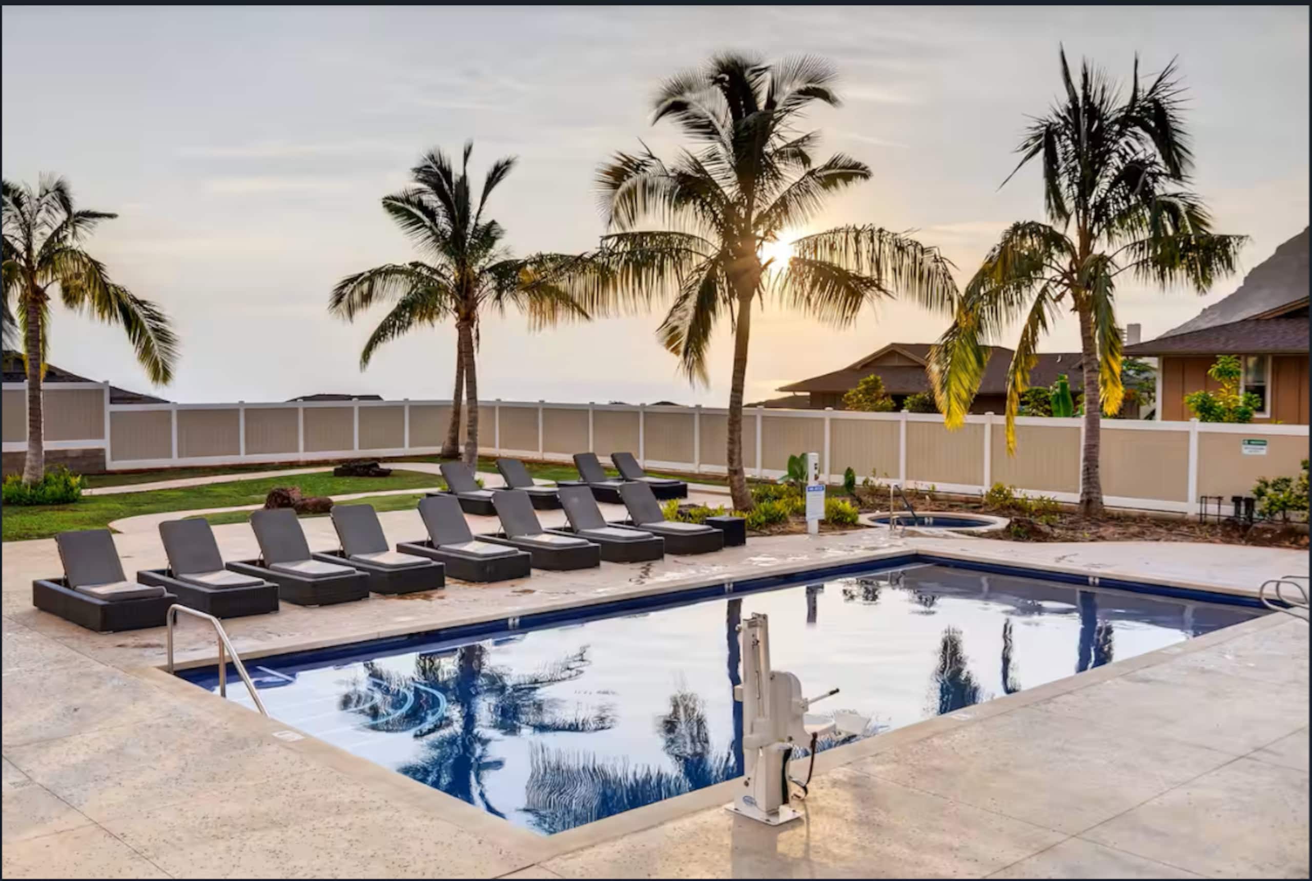 Slice of Paradise-Studio-Sleeps 4-Same$ for 4 as 2 - Photo 21