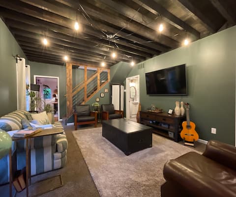 Eclectic Retreat Steps from Downtown