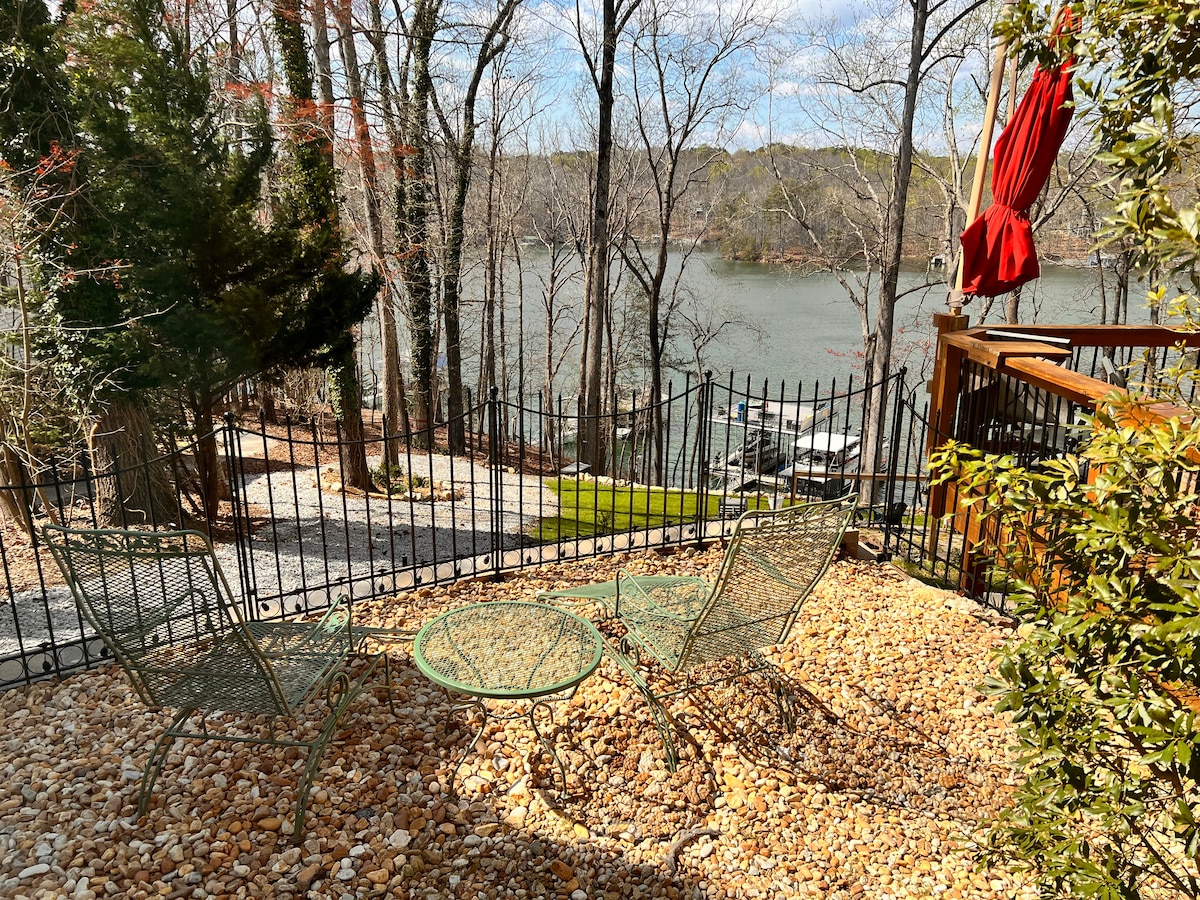 Mt Plattmore on Lake Lanier Terrace
