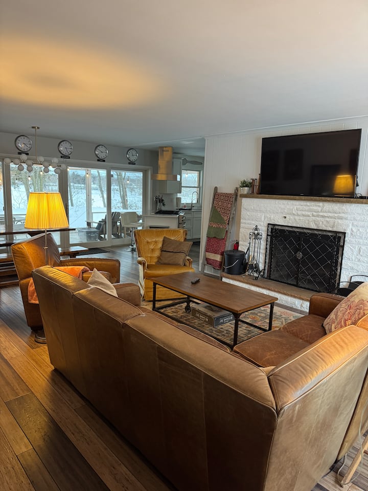 Lake Chapin Sunset View Home - 5br Entire Home - Berrien Springs, MI