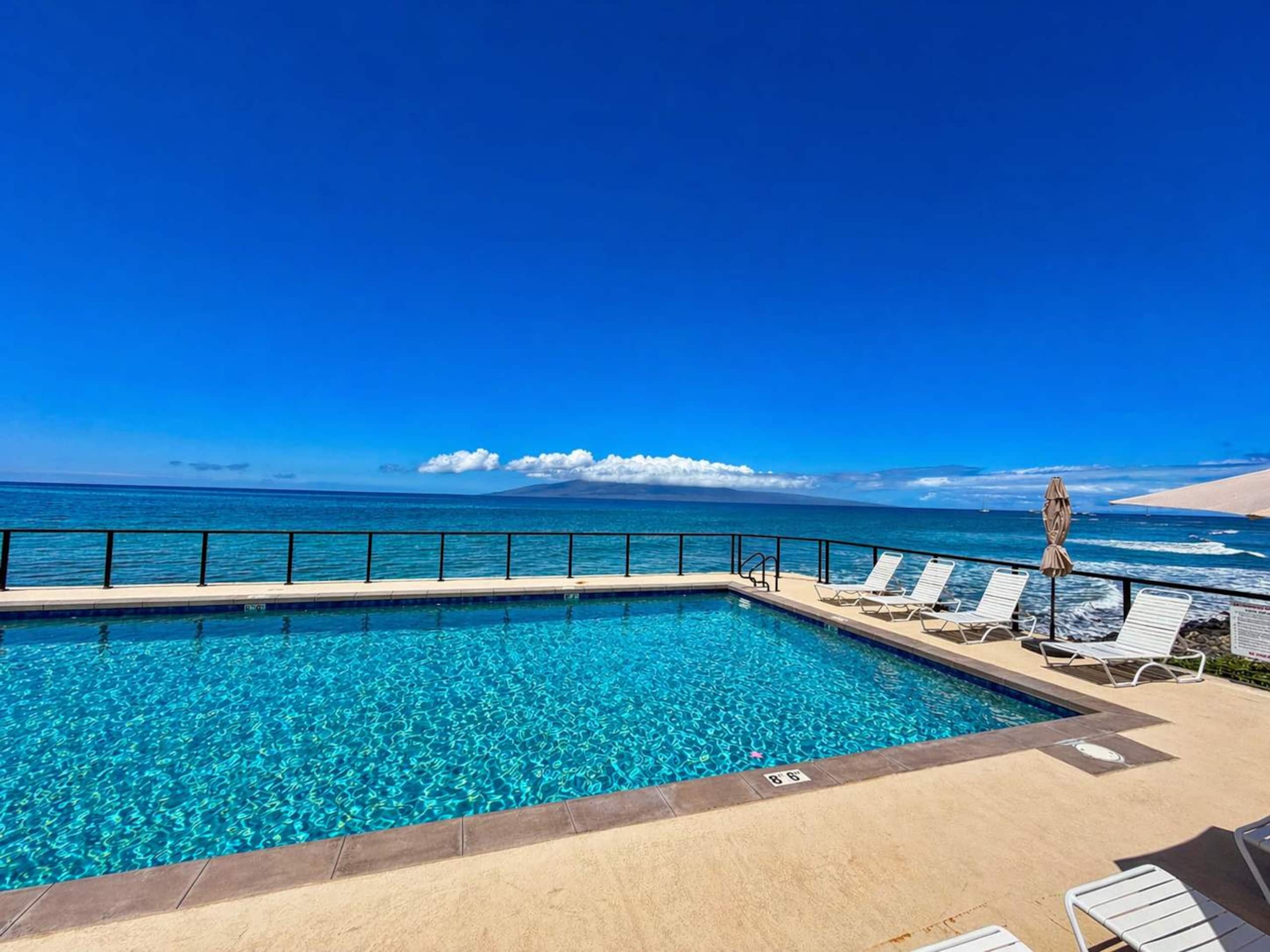 Townhouse in Lahaina · ★4.95 · 3 bedrooms · 4 beds · 2.5 baths - Image 9