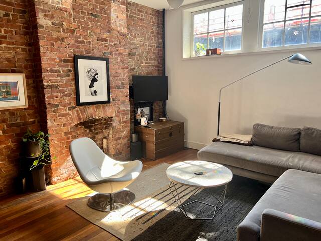 Beautiful Brooklyn Home w/Backyard Garden gallery image 2