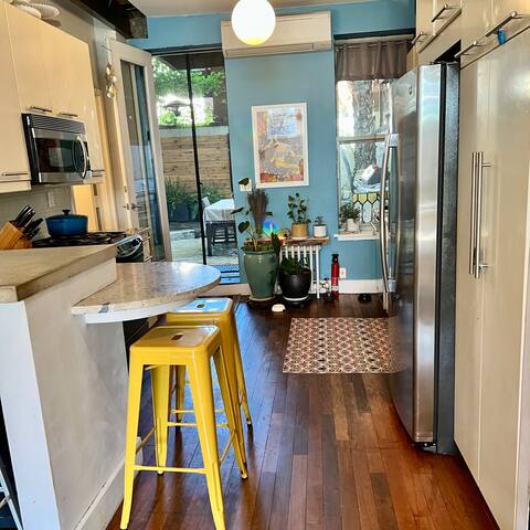 Beautiful Brooklyn Home w/Backyard Garden gallery image 5