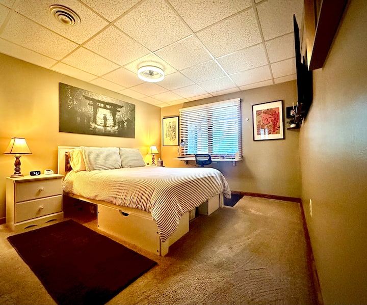 Glen Lake Vacation Rentals & Homes Queensbury, NY Airbnb