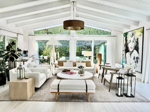 Luxury 4-Bedroom Villa in Key Biscayne