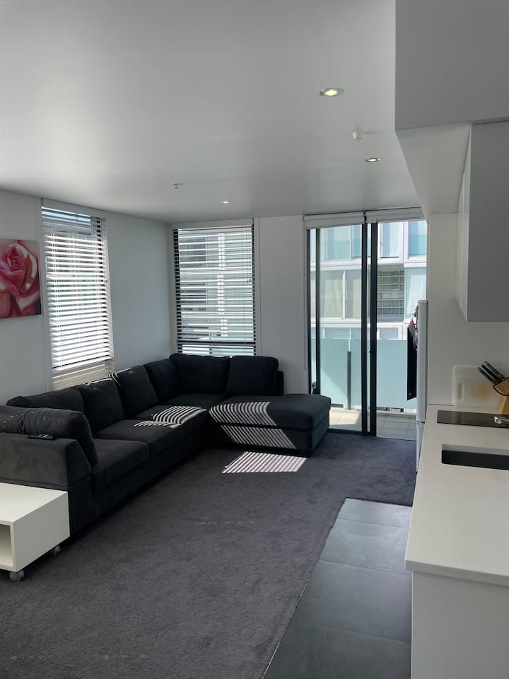 Viaduct Harbour City 2br Top Floor Parking & Pool - Auckland