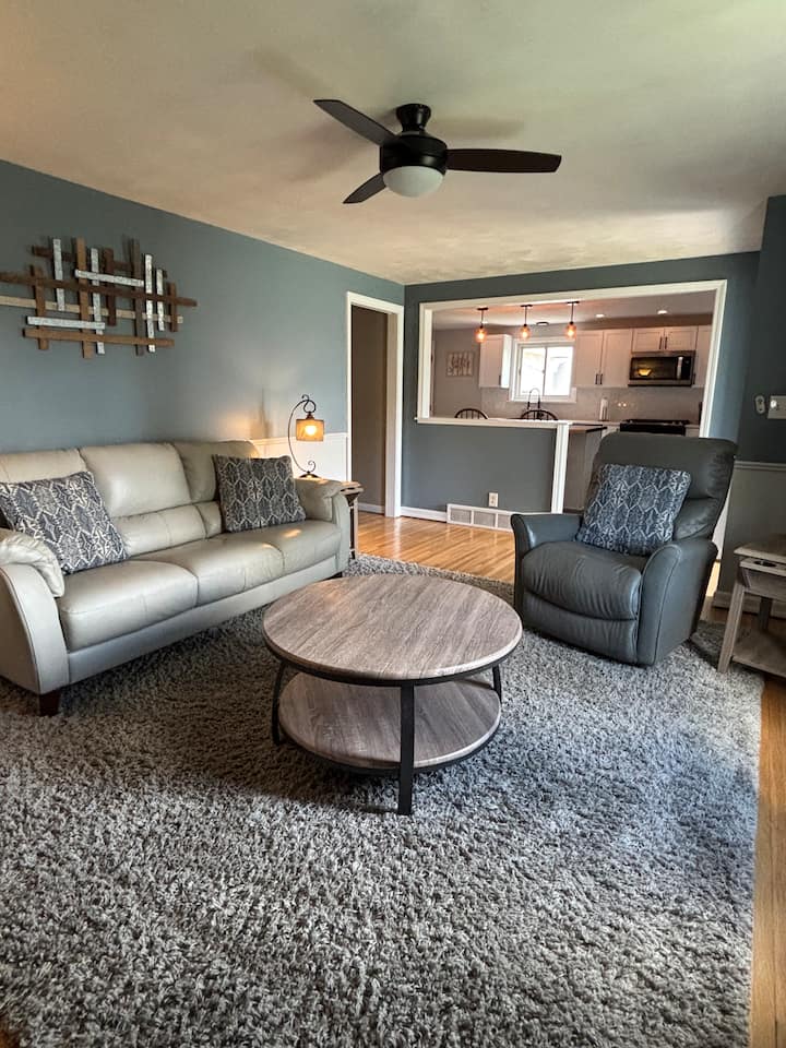 Private Home In Orchard Park Ny - Hamburg, NY