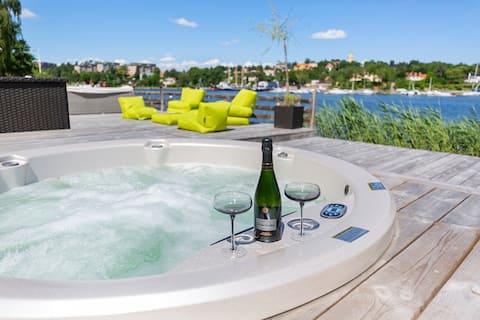Luxurious villa with huge jetty in the best location