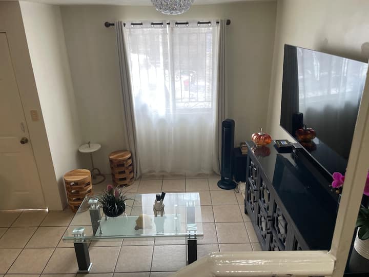 Casita  Tulipanes - Tijuana