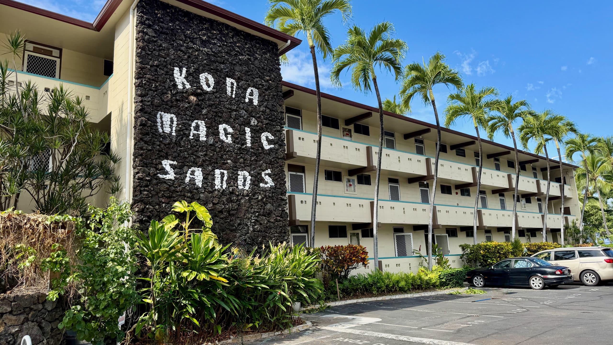 Condo in Kailua-Kona · ★4.93 · Studio · 2 beds · 1 bath - Image 13