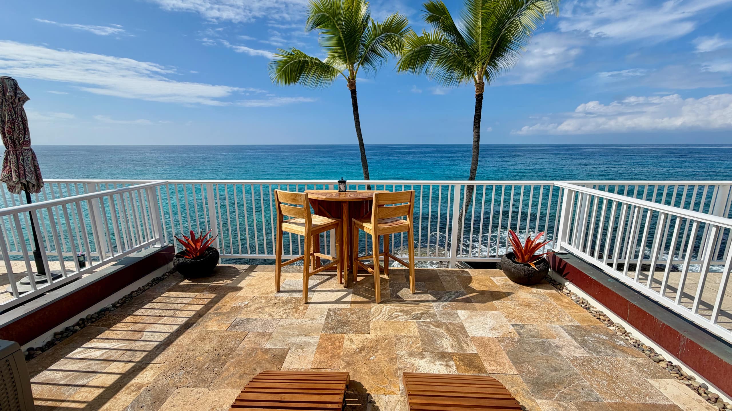 Condo in Kailua-Kona · ★4.93 · Studio · 2 beds · 1 bath - Image 2