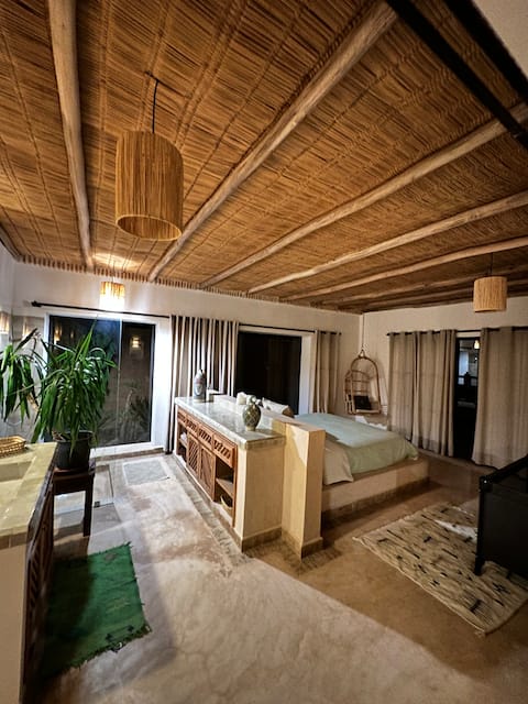 Successful Airbnb property: Charming loft in the palm grove in Al Ouidane