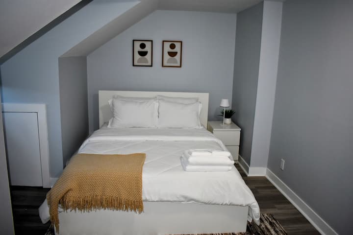 საძინებელი 1