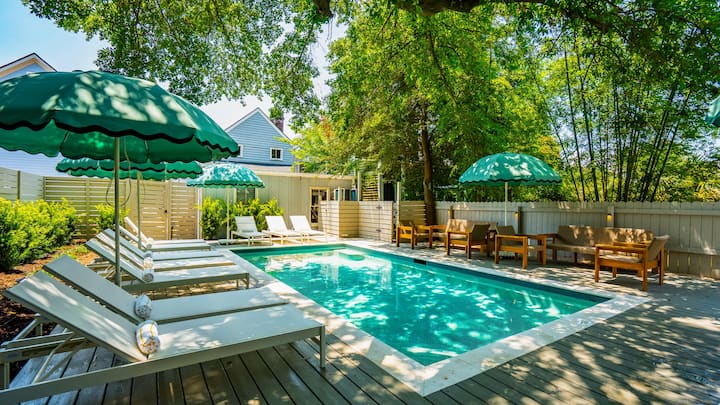 The Iris, Signature Suite - Charleston