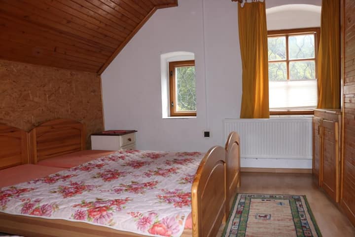 غرفة النوم 2