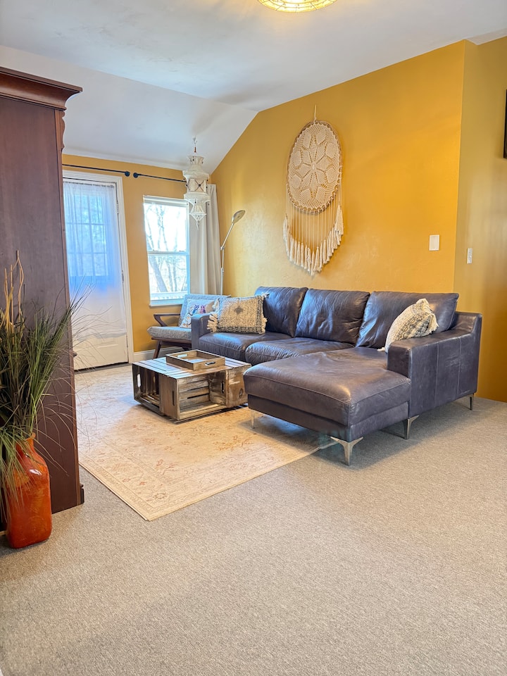 The Hilltop Haven - Bradford, NH