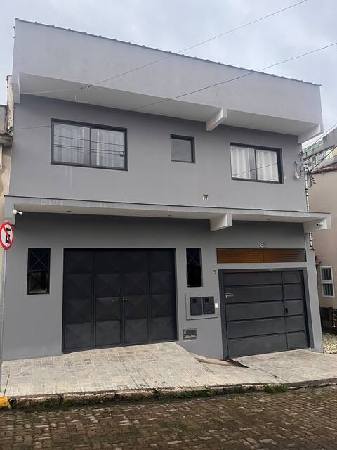 Casa Moderna na Centro de São Lourenço