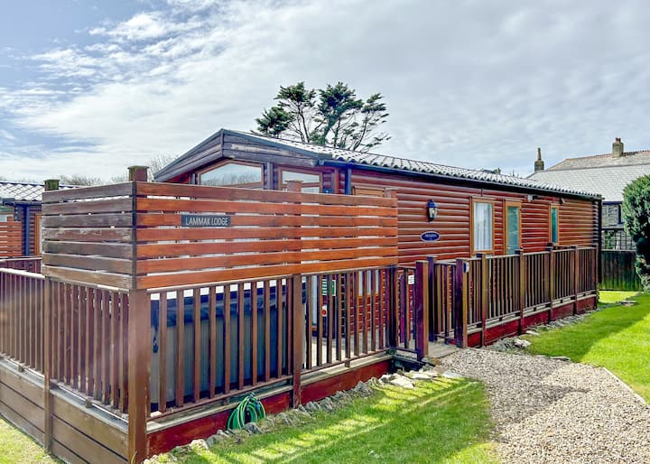 Country Holiday Home Four Spa - Tintagel