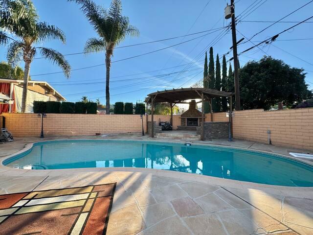 Pool Villa 6bdrm•5bath•Disneyland•LA•SGV ~ gallery image 3