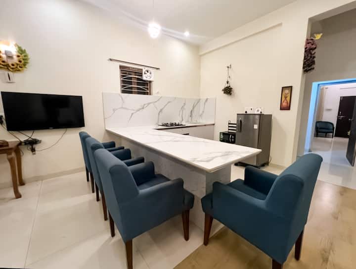 Full kitchen image 1