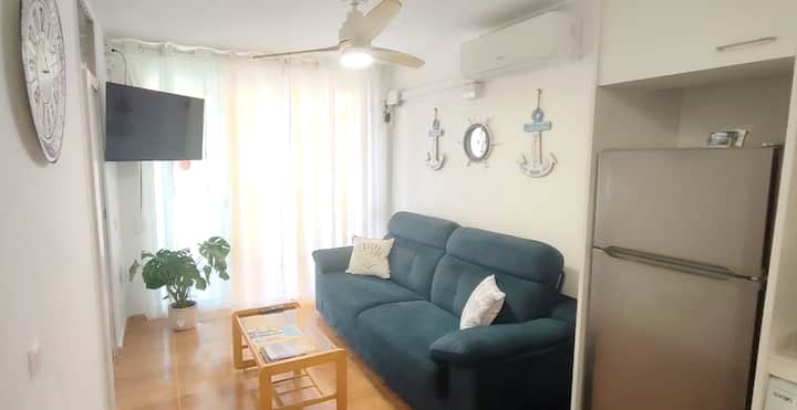 Apartamento Con Piscina En Primera Línea De Mar - La Pineda