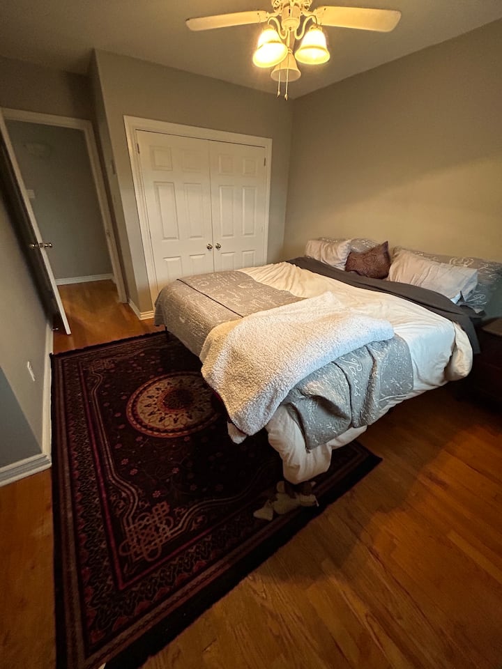 Kitanda aina ya King