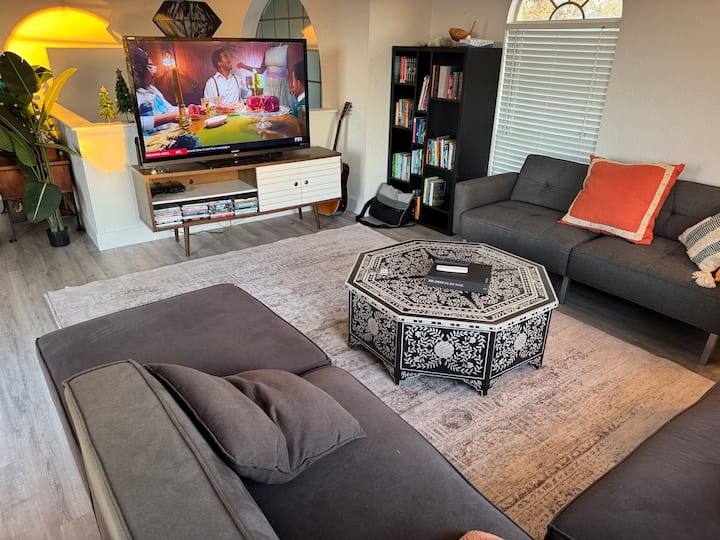 Spacious 4 Br Across From Beach W/ Heated Pool - Englewood, FL