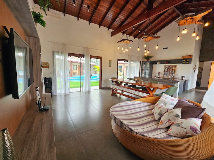 Casa Sol, Alto Padrão, 6 Suítes, Piscina E Hidro. - Bonito