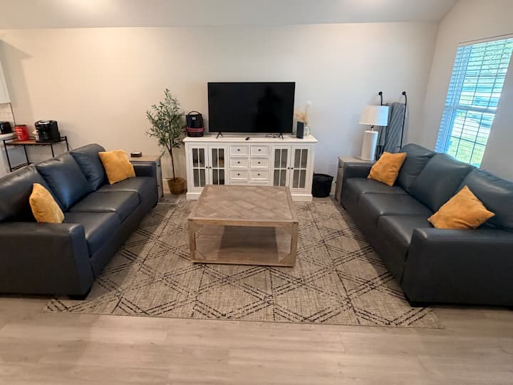 “Kentucky B” Built 10/22 Open Concept! Gorgeous! - Joplin, MO