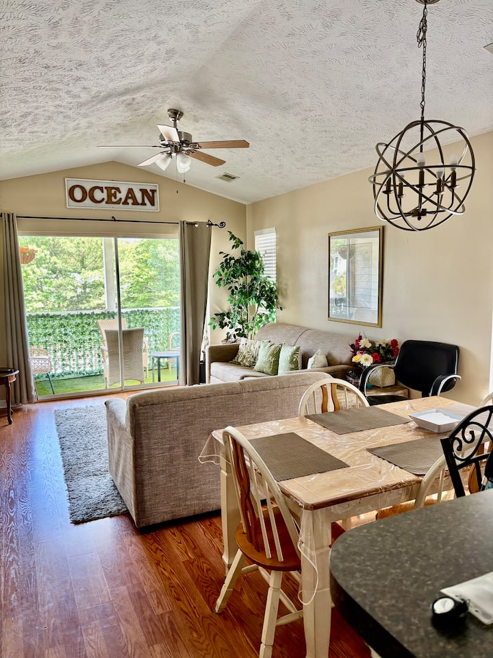 Myrtle Beach Private One Bedroom Condo - Myrtle Beach, SC