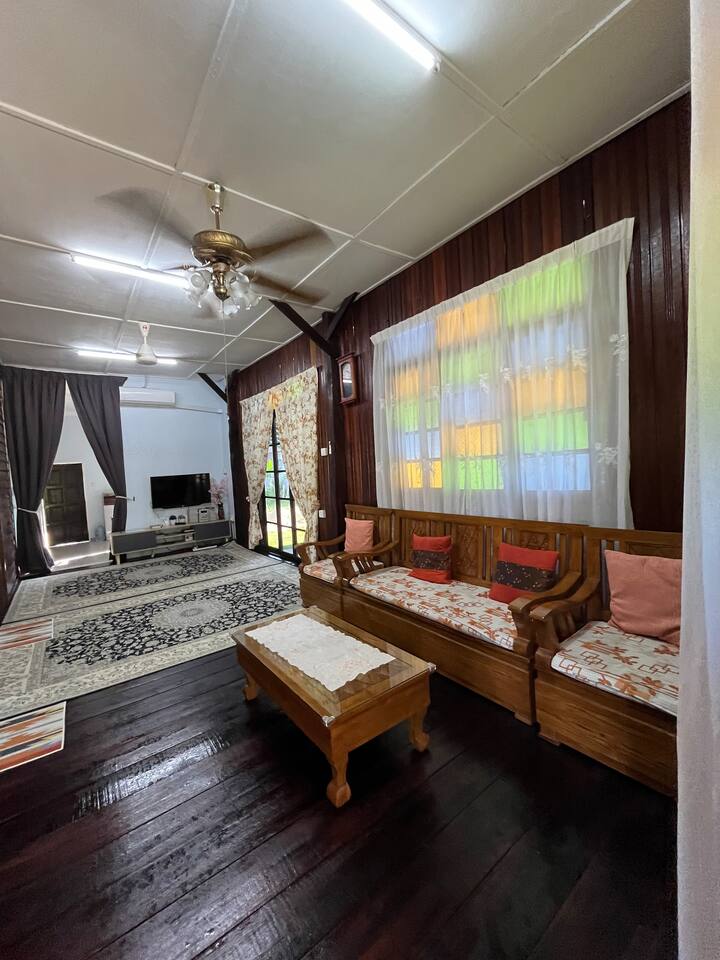 Teratak Pok Nik Homestay - Pasir Puteh